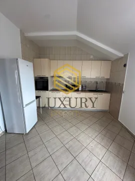Rent, four bedroom apartment, 150m², Stari Aerodrom, Podgorica - image 5