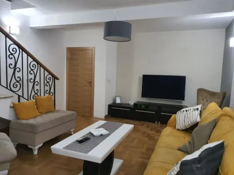 Izdavanje, stan, 100m², Zagorič, Podgorica - image 3