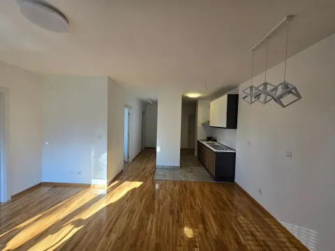 Izdavanje, četvorosoban stan, 79m², Banjica, Voždovac Sve Podlokacije - image 4