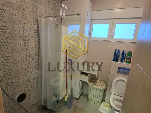 Izdavanje, dvosoban stan, 72m², Blok 9, Podgorica - image 6