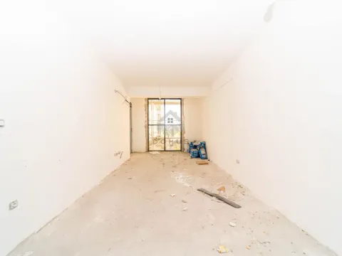 Prodaja, dvosoban stan, 67m², Stari Aerodrom, Podgorica - image 1