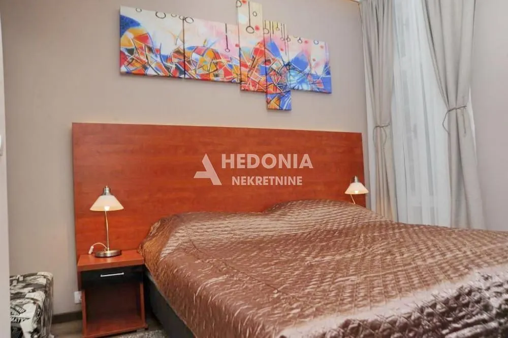 Sale, three bedroom apartment, 90m², Stari Grad, Beograd