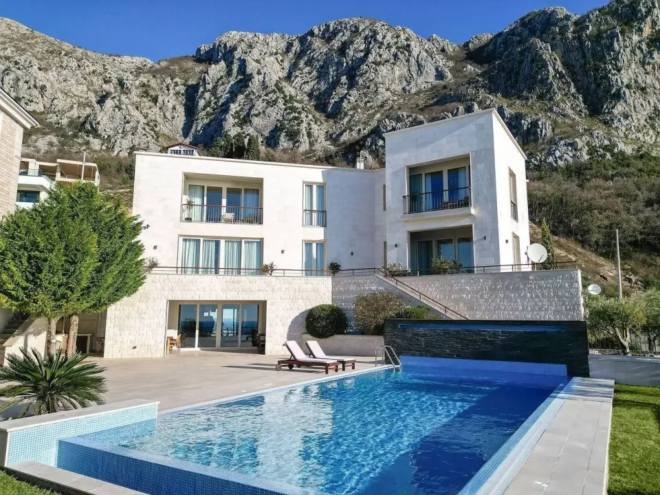 Sale, house, 600m², Blizikuće, Budva