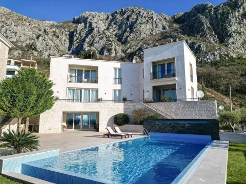 Kuća in Blizikuće