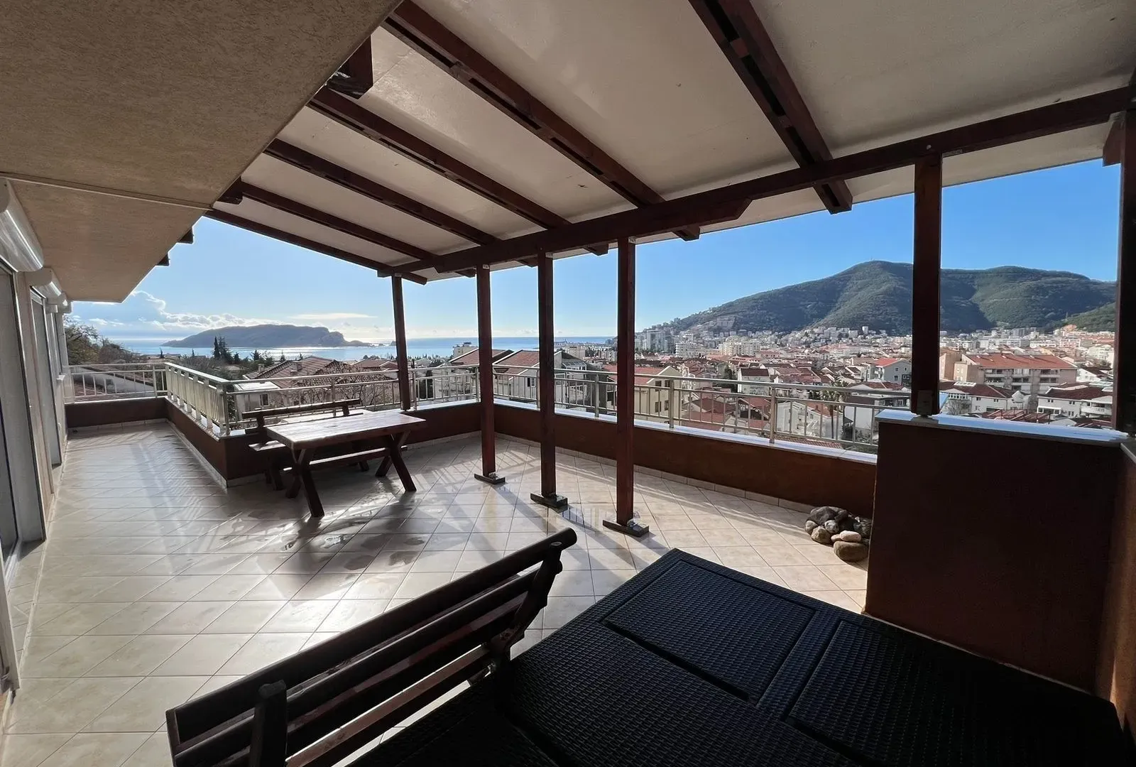 Sale, apartment, 111m², Podkošljun, Budva