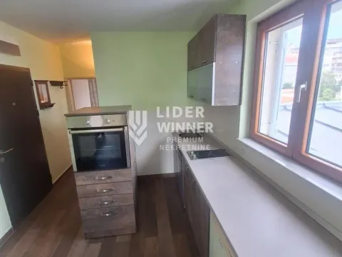 Rent, one bedroom apartment, 38m², Savski Venac, Beograd - image 10