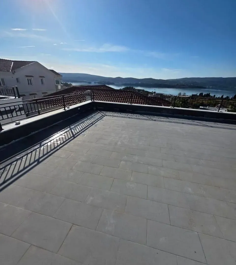 Prodaja, dvosoban stan, 74m², Kava, Tivat