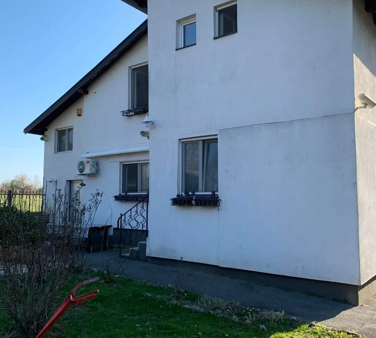Sale, house, 370m², Sopot, Beograd