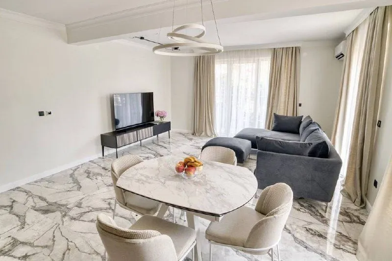 Rent, two bedroom apartment, 80m², Centar, Budva