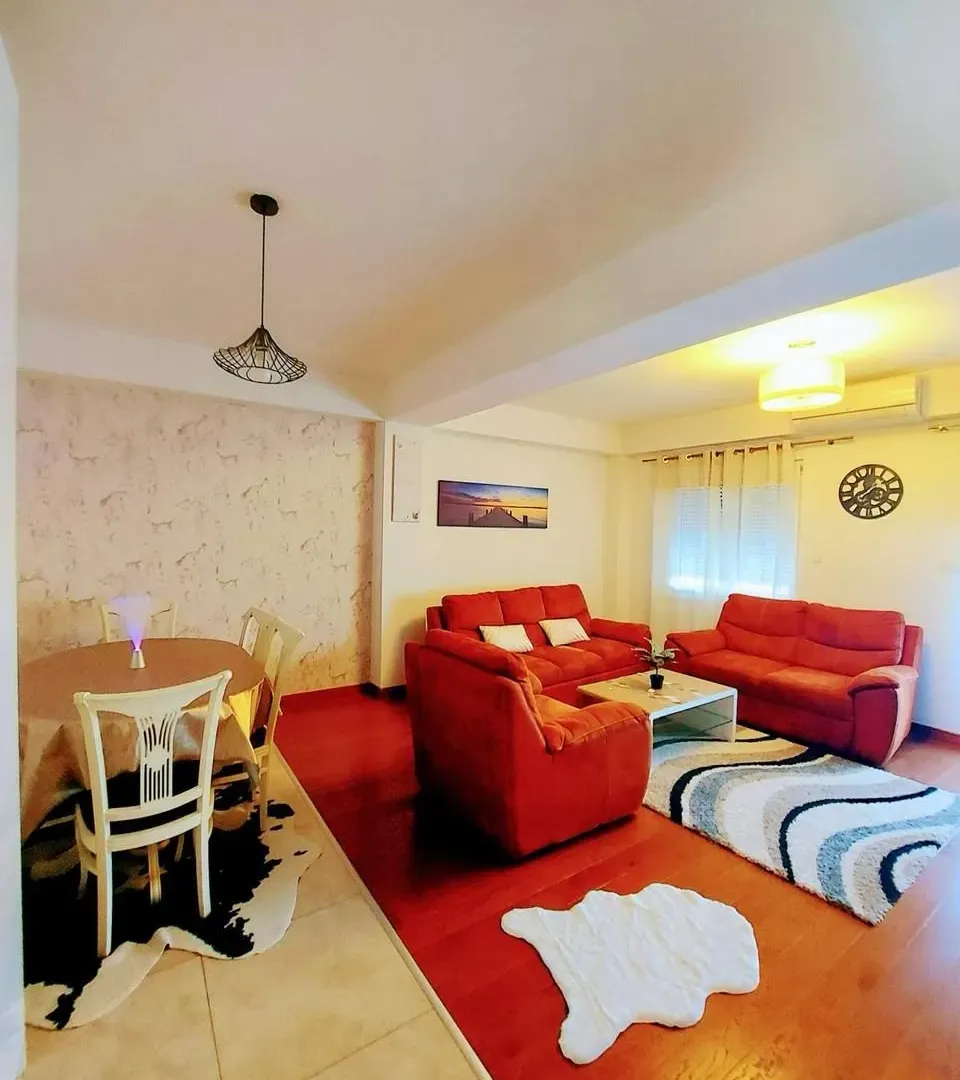 Prodaja, dvosoban stan, 65m², Ljubović, Podgorica