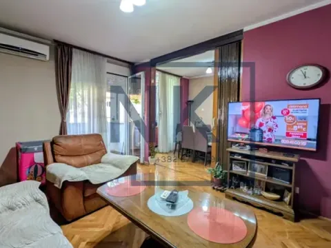 Sale, two bedroom apartment, 64m², Stari Aerodrom, Podgorica - image 2