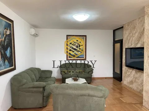 Rent, two bedroom apartment, 80m², Stari Aerodrom, Podgorica - image 4