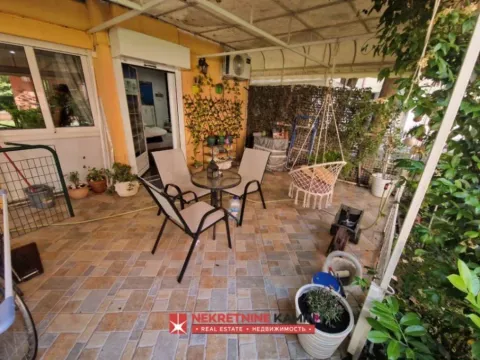 Prodaja, dvosoban stan, 70m², Centar, Budva