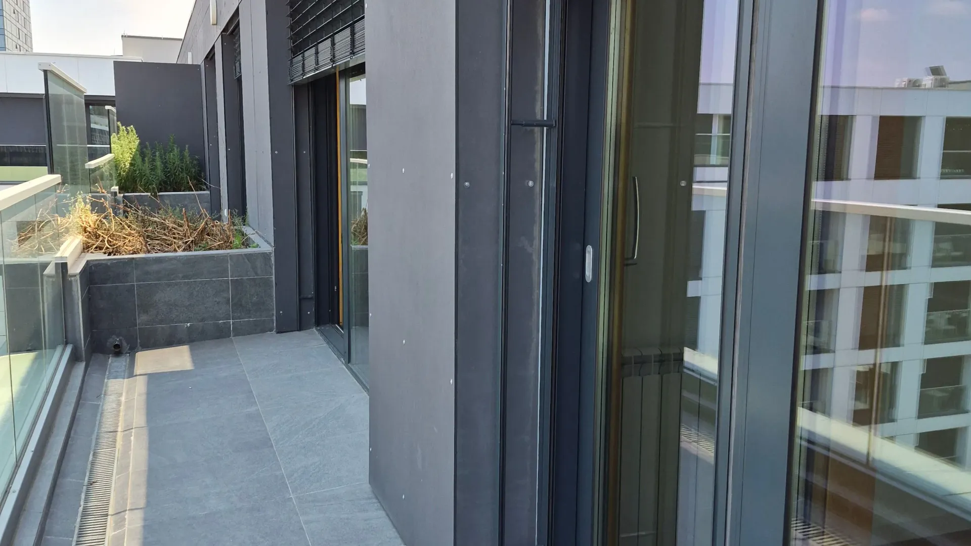 Sale, three bedroom apartment, 107m², Novi Beograd Blok 65, Novi Beograd Sve Podlokacije