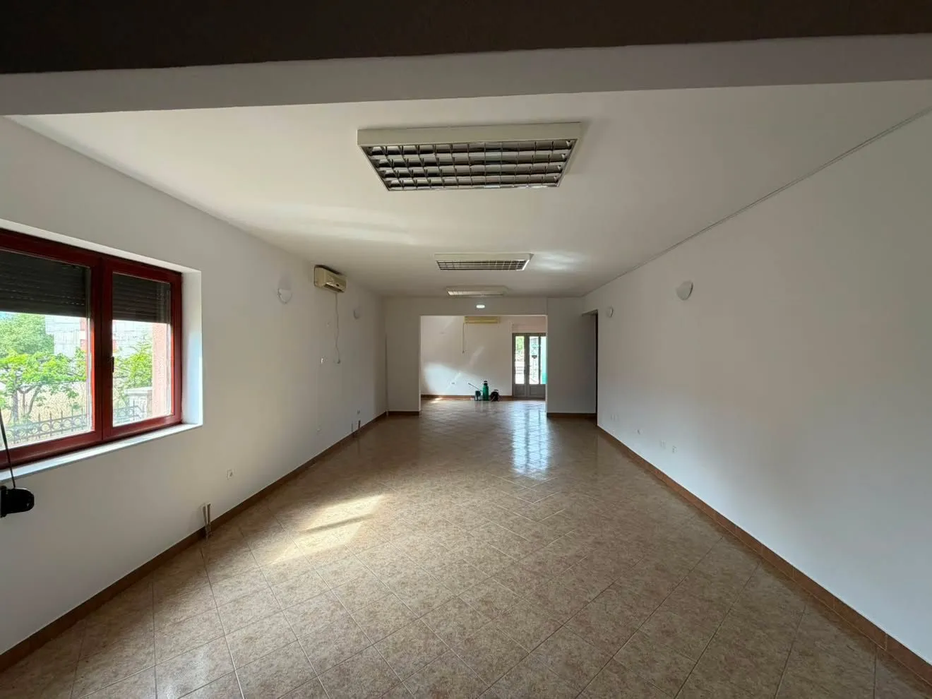 Rent, office space, 300m², Zabjelo, Podgorica
