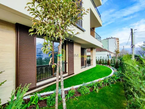 Prodaja, trosoban stan, 137m², Centar, Podgorica - image 11