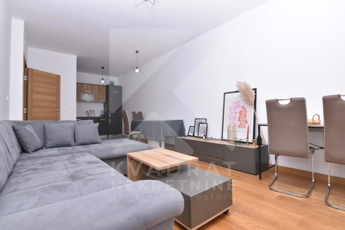 Izdavanje, jednosoban stan, 48m², New City, Podgorica