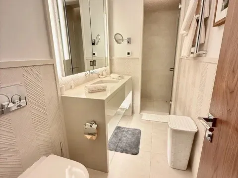 Prodaja, jednosoban stan, 98m², Porto Montenegro, Tivat - image 12