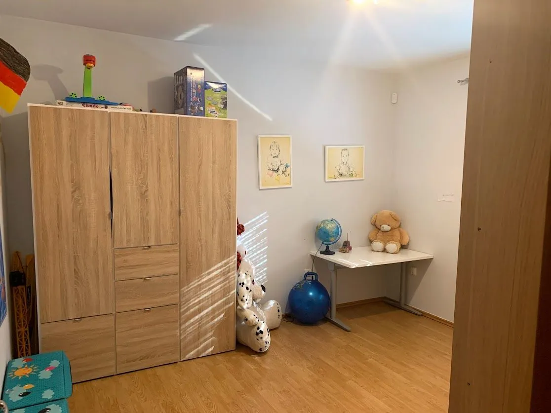 Izdavanje, kuća, 240m², Donja Gorica, Podgorica