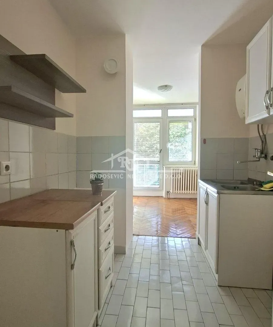 Rent, one bedroom apartment, 51m², Čukarica, Beograd