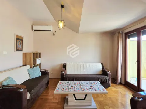 Izdavanje, jednosoban stan, 56m², Stari Aerodrom, Podgorica - image 4