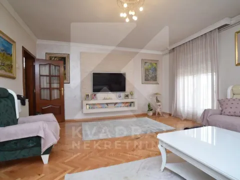 Izdavanje, kuća, 300m², Zagorič, Podgorica - image 5