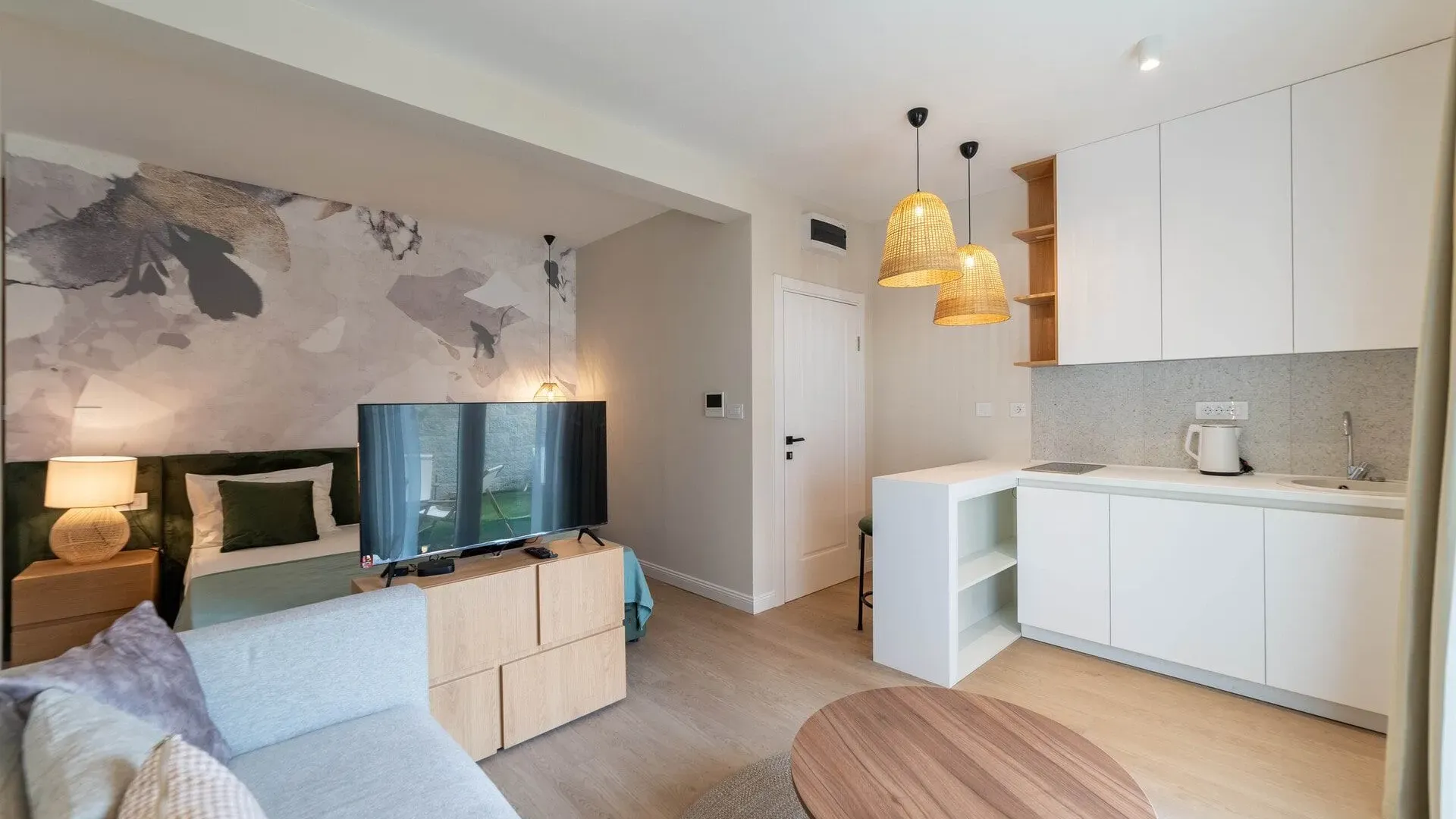 Sale, hospitality venue, 358m², Pržno, Budva