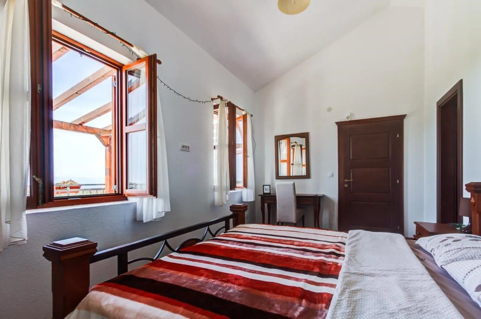 Sale, house, 210m², Zagora, Kotor
