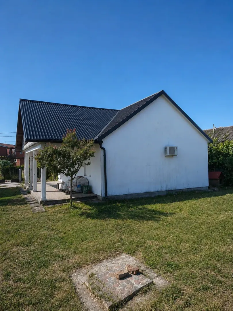 Izdavanje, kuća, 100m², Golubovci, Podgorica