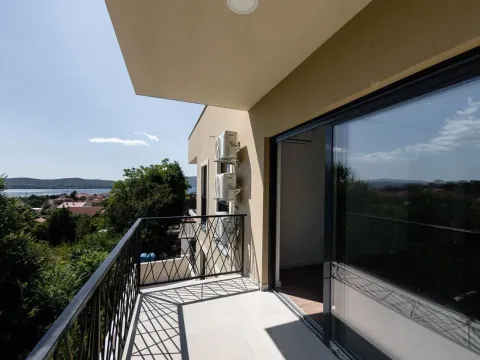 Prodaja, trosoban stan, 82m², Tivat, Crna Gora - image 18