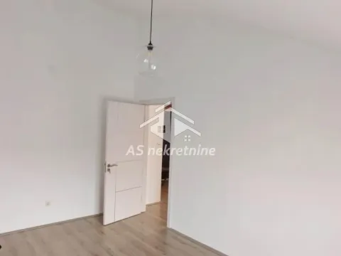 Izdavanje, trosoban stan, 74m², Gradska Bolnica, Zvezdara Sve Podlokacije - image 14