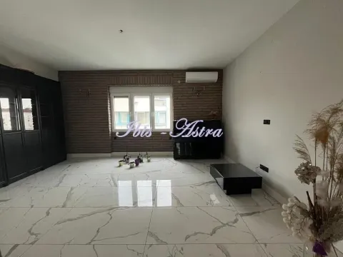 Rent, apartment, 120m², Kalenić Pijaca, Vračar Sve Podlokacije