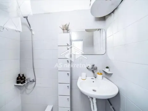 Rent, apartment, 50m², Stari Grad, Beograd - image 14