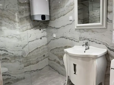 Rent, three bedroom apartment, 101m², Podgorica, Crna Gora - image 9