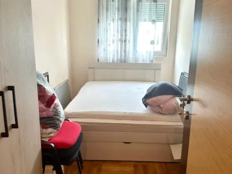 Izdavanje, trosoban stan, 84m², Pobrežje, Podgorica - image 5