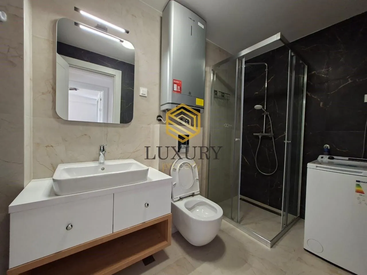 Prodaja, jednosoban stan, 56m², Tološka šuma, Podgorica