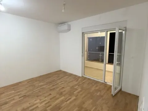 Prodaja, jednosoban stan, 43m², Bečići, Budva