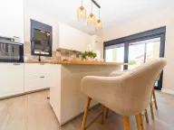 Prodaja, kuća, 130m², Tološi, Podgorica - image 14