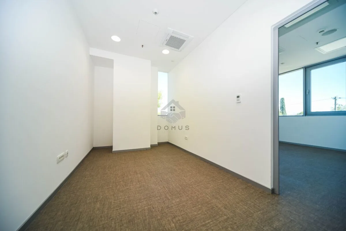 Rent, office space, 600m², Donja Gorica, Podgorica