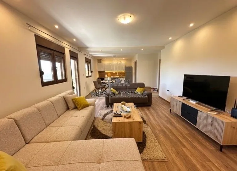 Izdavanje, kuća, 85m², Lastva Grbaljska, Kotor