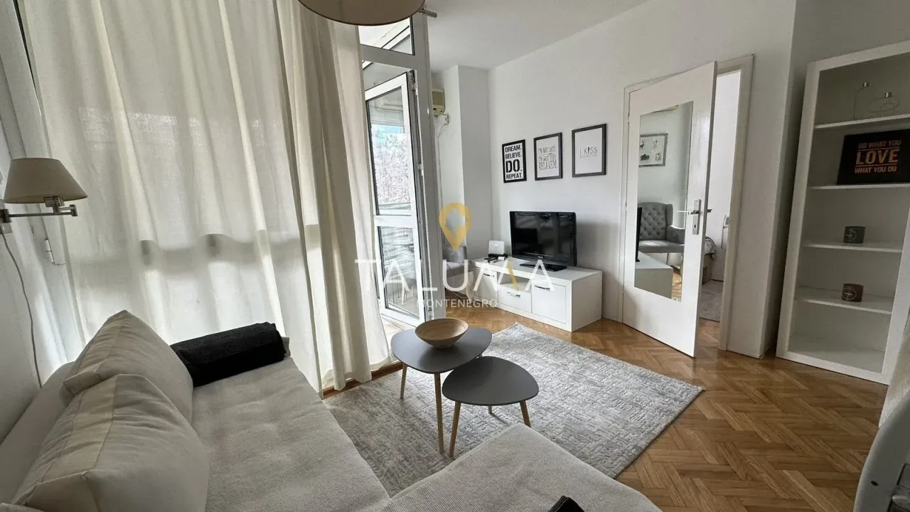 Izdavanje, jednosoban stan, 37m², City Kvart, Podgorica