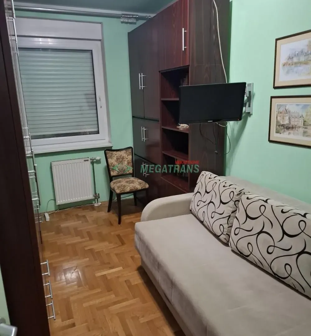 Rent, two bedroom apartment, 42m², Bulevar patrijarha Pavla, Novi Sad Sve Podlokacije