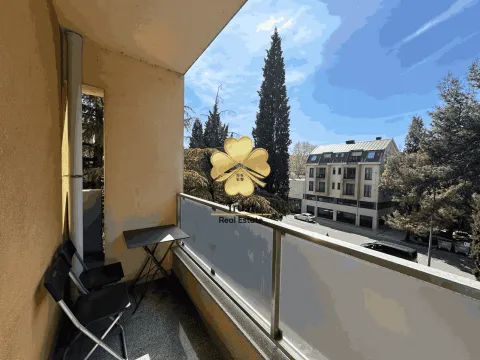 Izdavanje, dvosoban stan, 65m², Centar, Podgorica - image 11