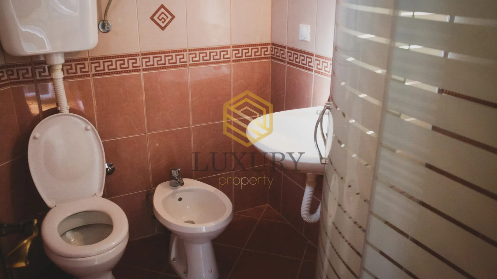 Izdavanje, kuća, 200m², Donji Kokoti, Podgorica