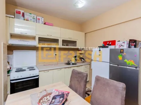 Sale, two bedroom apartment, 80m², Drač, Podgorica - image 9