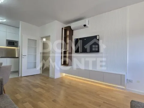 Izdavanje, dvosoban stan, 70m², Seljanovo, Tivat - image 4