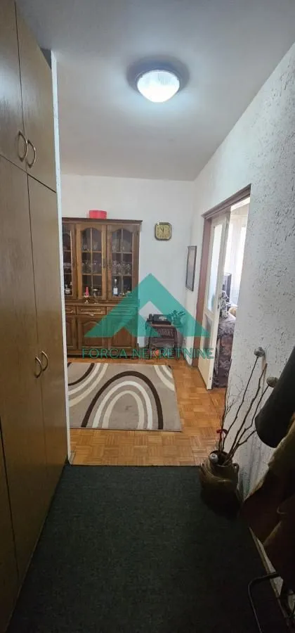 Prodaja, dvosoban stan, 77m², Farmaceutski Fakultet, Voždovac Sve Podlokacije