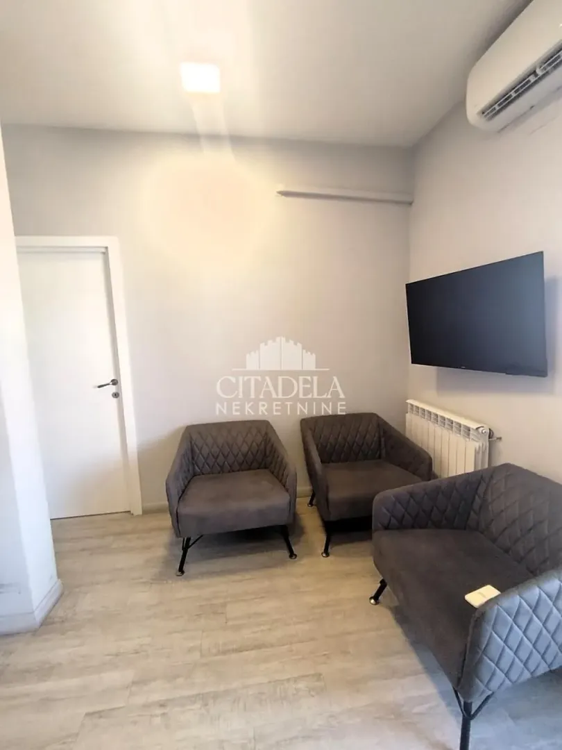 Rent, apartment, 118m², Đeram Pijaca, Beograd