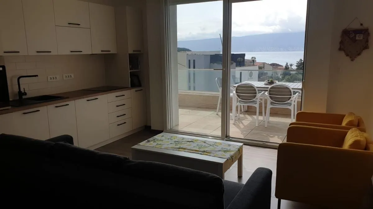 Rent, two bedroom apartment, 53m², Tivat, Crna Gora