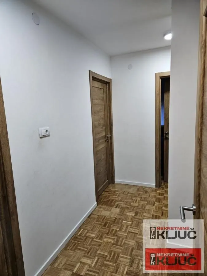 Prodaja, trosoban stan, 96m², Sajmište, Novi Sad